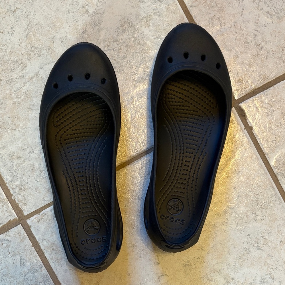 CROCS Women's Black Slip-On Ballet Flats